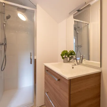 Charming With Private Pool בית נופש