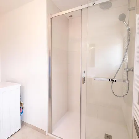 Charming With Private Pool Holiday home *