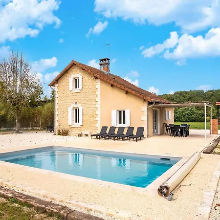 Charming With Private Pool