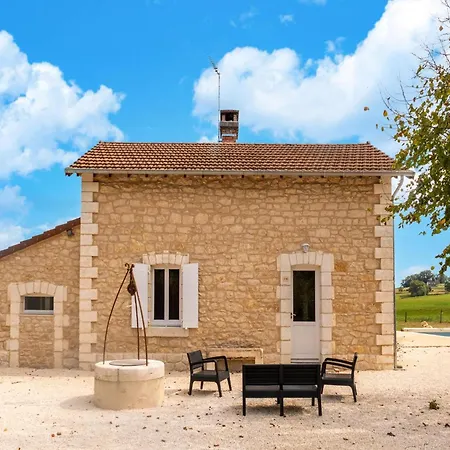 בית נופש Charming With Private Pool Hautefort