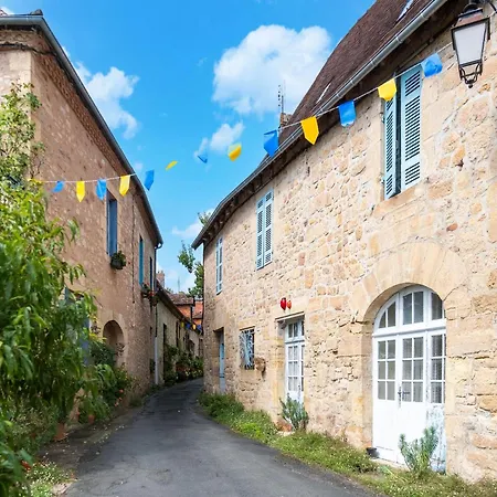 Charming With Private Pool בית נופש *