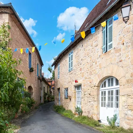 Charming With Private Pool Holiday home Hautefort