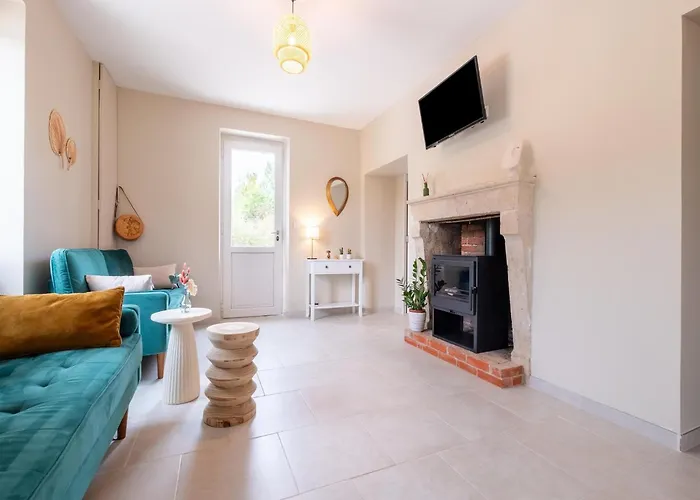 度假居 Charming With Private Pool Hautefort