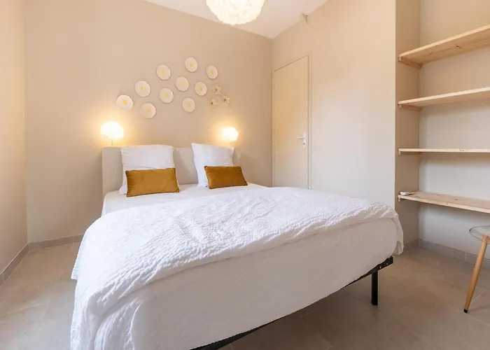 度假居 Charming With Private Pool Hautefort