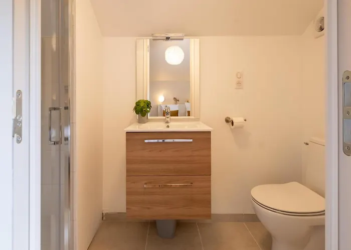 Charming With Private Pool 度假居